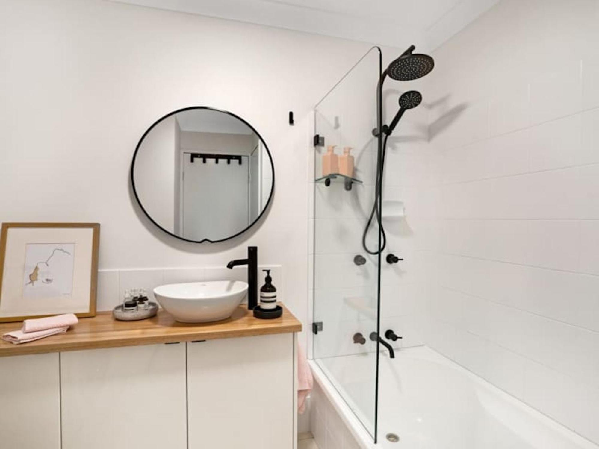 Paradise Grove Holiday Apartments โกลด์โคสต์ ภายนอก รูปภาพ