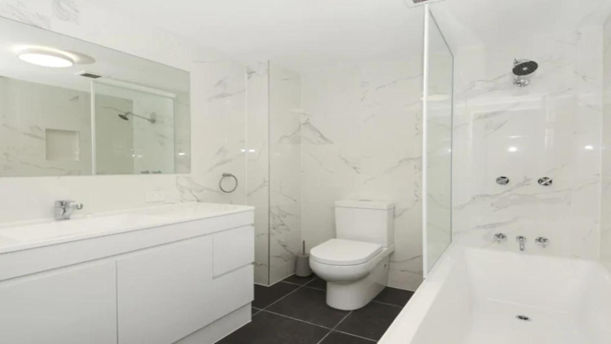 Paradise Grove Holiday Apartments โกลด์โคสต์ ภายนอก รูปภาพ