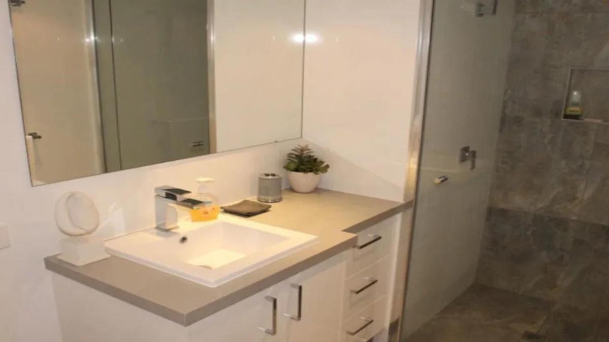Paradise Grove Holiday Apartments โกลด์โคสต์ ภายนอก รูปภาพ